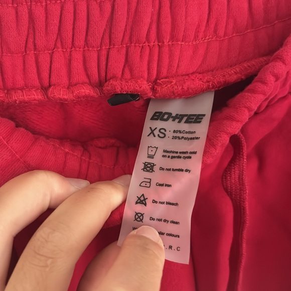 Red women’s BO+TEE sweatpants - Picture 3 of 4